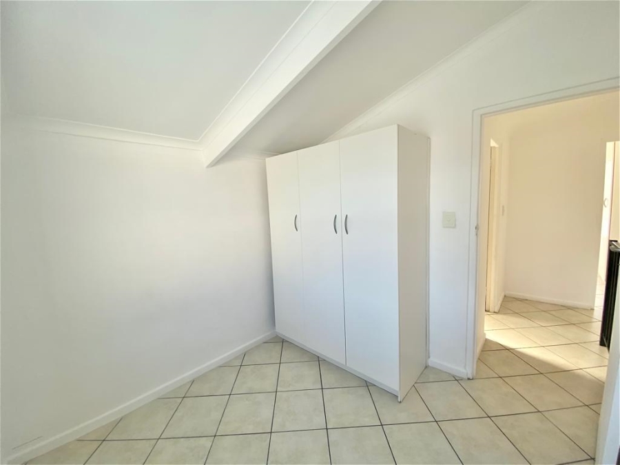 To Let 2 Bedroom Property for Rent in Gordons Bay Central Western Cape